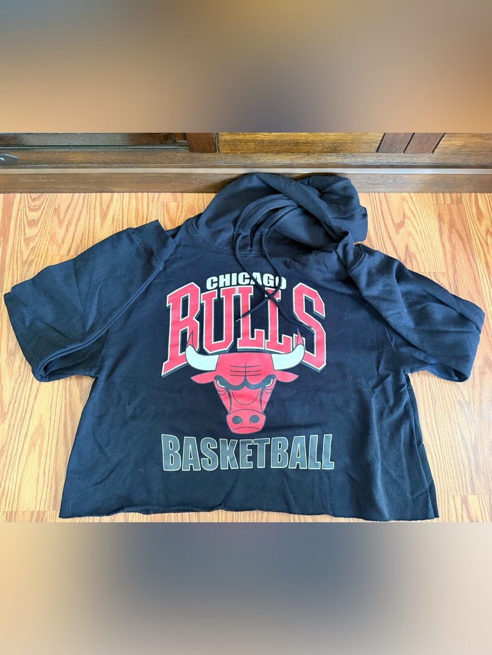 Chicago Bulls Black Cropped Hoodie Shirt - Bulls Basketball